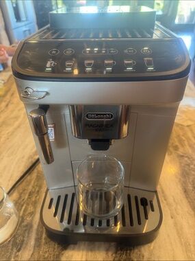 DeLonghi Magnifica Evo Automatic Espresso Machine - Silver